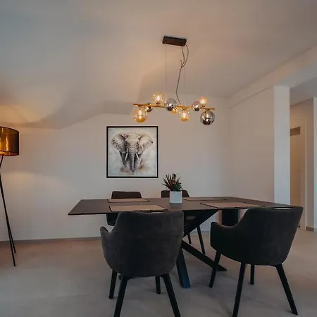 Appartamento Penthouse Oasis With Sea Views And Terrace Zara