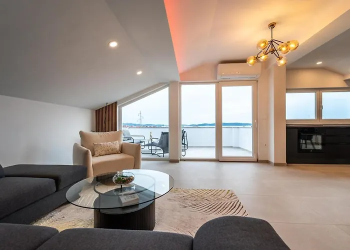 Penthouse Oasis With Sea Views And Terrace 公寓 *