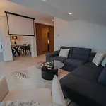 Penthouse Oasis With Sea Views And Terrace Апартаменты