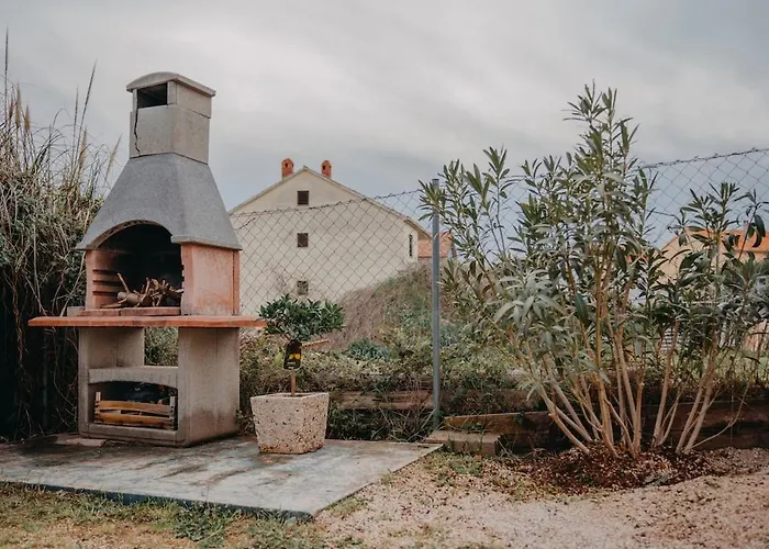 Penthouse Oasis With Sea Views And Terrace *