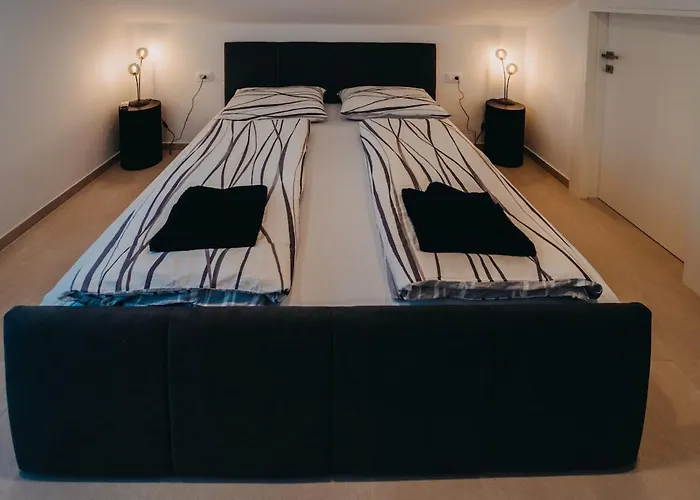 דירה Penthouse Oasis With Sea Views And Terrace זאדאר