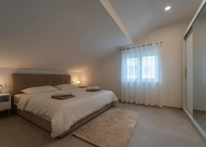 דירה Penthouse Oasis With Sea Views And Terrace זאדאר