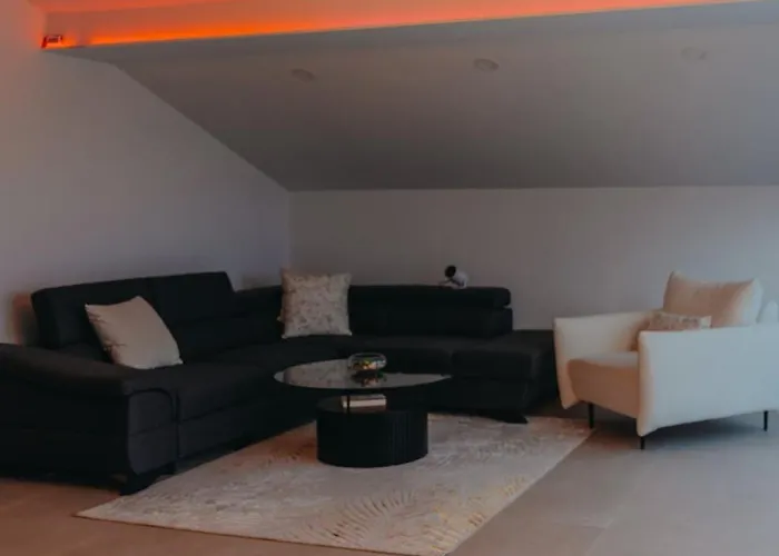 דירה Penthouse Oasis With Sea Views And Terrace זאדאר