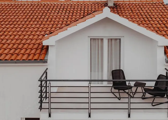 Penthouse Oasis With Sea Views And Terrace זאדאר