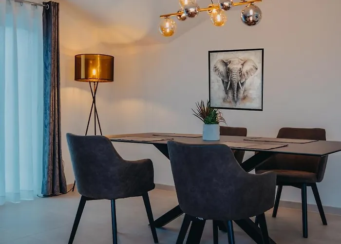 Penthouse Oasis With Sea Views And Terrace